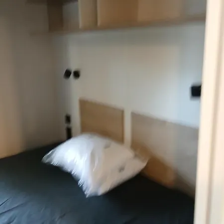 Mobil-home 244 * 나르본